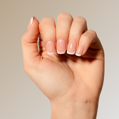 press on nails klassisk french fra hei mani